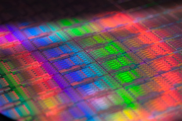 PG电子半导体厂商2020收入排名：Intel居首、NVIDIA联发科进入前十